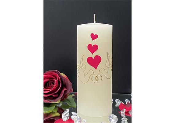 Hochzeitskerze mit Tauben, Herzen und Ringe